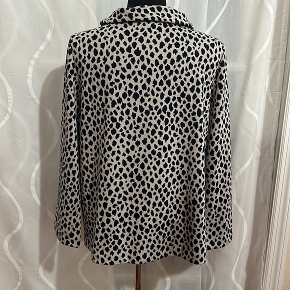 Ann Taylor, Tan & Black Animal Print, Mock Turtleneck, 3/4 Sleeve Top, Medium - Picture 4 of 8